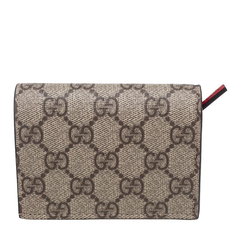 The wide range of designs by Gucci has gained such wide popularity around the world. It's time you update your wardrobe with a piece from that range. This card case is simply stylish. It comes made from GG Supreme canvas and leather.

Includes: