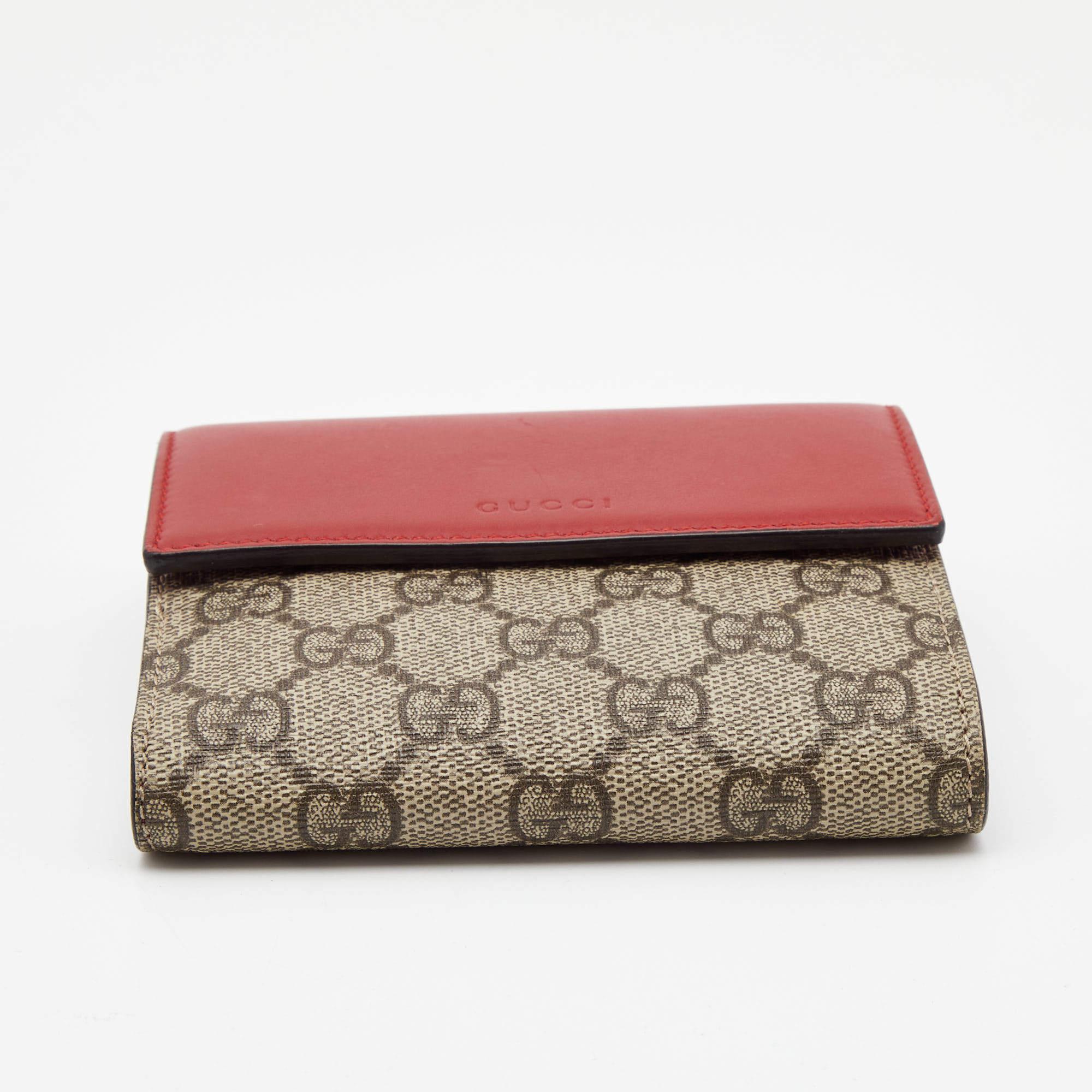 Women's Gucci Red/Beige GG Supreme Coated Canvas and Leather French Flap Wallet For Sale