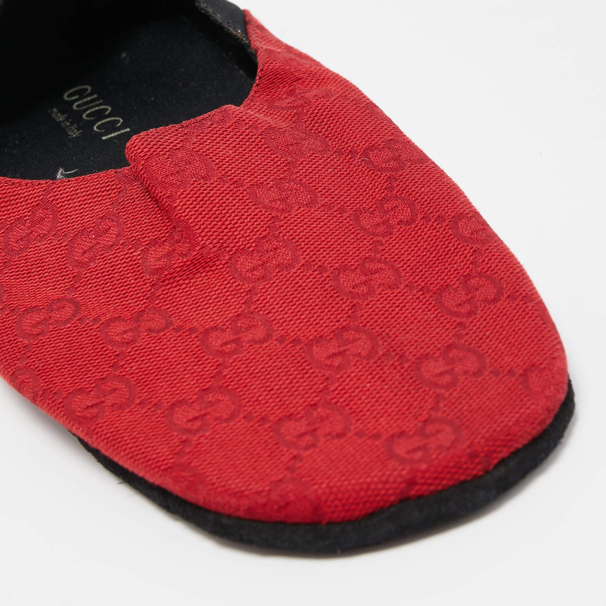 Gucci Red/Black Guccissima Canvas and Fabric Flats Size 36 For Sale 3