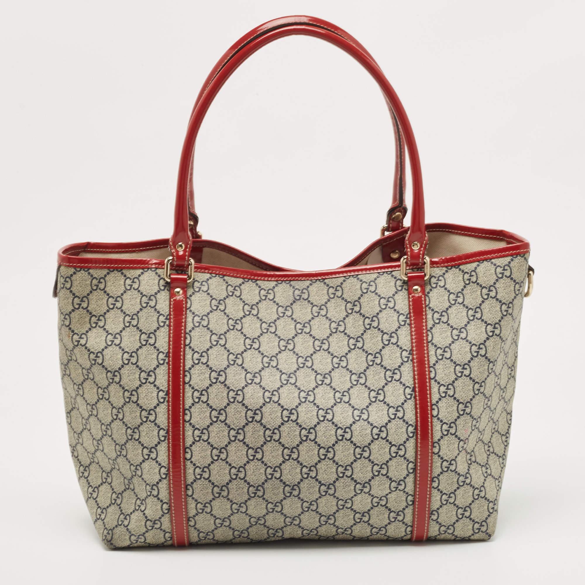 Gucci Red/Blue GG Supreme Canvas and Patent Leather Medium Heart Tattoo Joy Tote In Good Condition In Dubai, Al Qouz 2