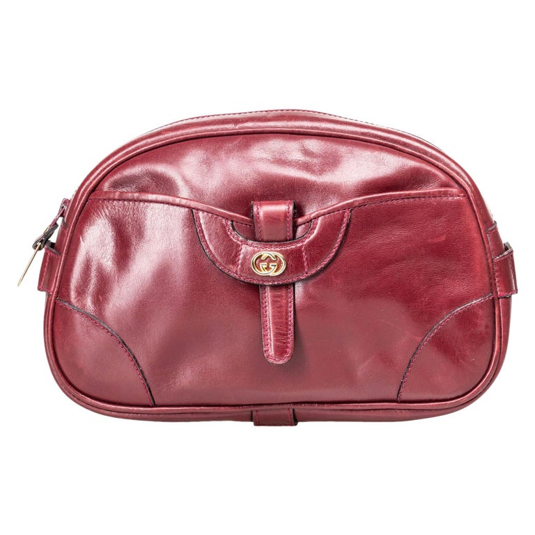Gucci Red Bordeaux Leather Vintage Clutch Bag Italy For Sale at 1stdibs