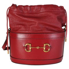 Gucci Rote Kalbsleder Horsebit 1955 Kordelzug Bucket Bag