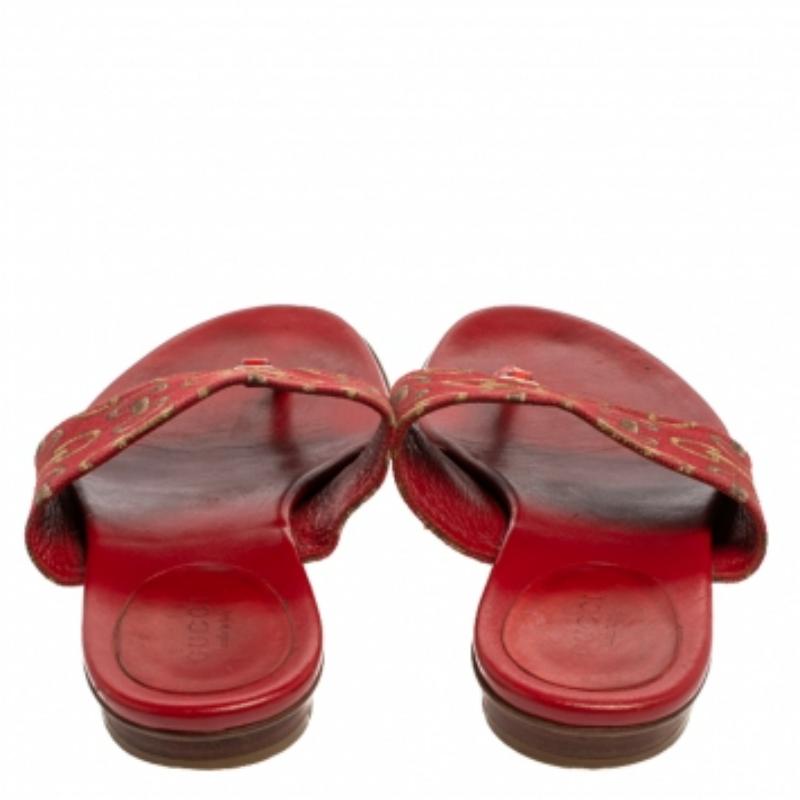Women's Gucci Red Canvas And Leather Thong Flats Sandals Size 36.5 For Sale