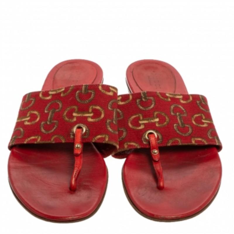 Gucci Red Canvas And Leather Thong Flats Sandals Size 36.5 For Sale 1