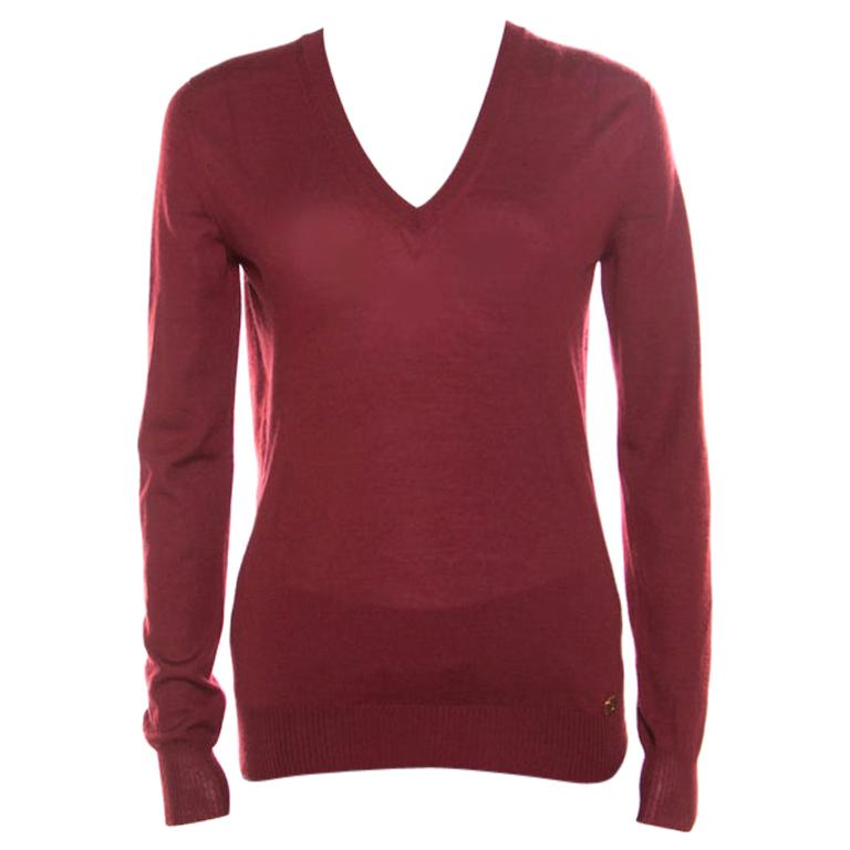 Gucci Red Cashmere V-Neck Sweater S For Sale at 1stDibs | red gucci sweater,  gucci v neck, gucci red sweater