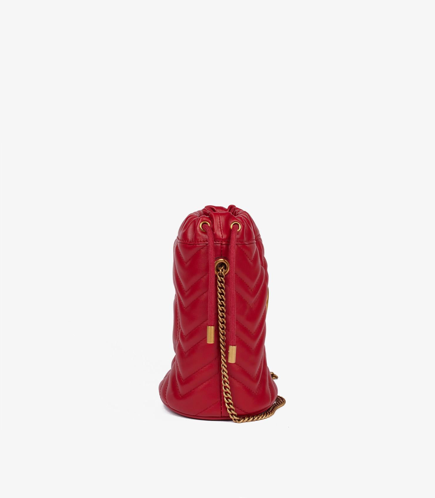 Women's Gucci Red Chevron Quilted Calfskin Leather GG Marmont Mini Bucket Bag For Sale