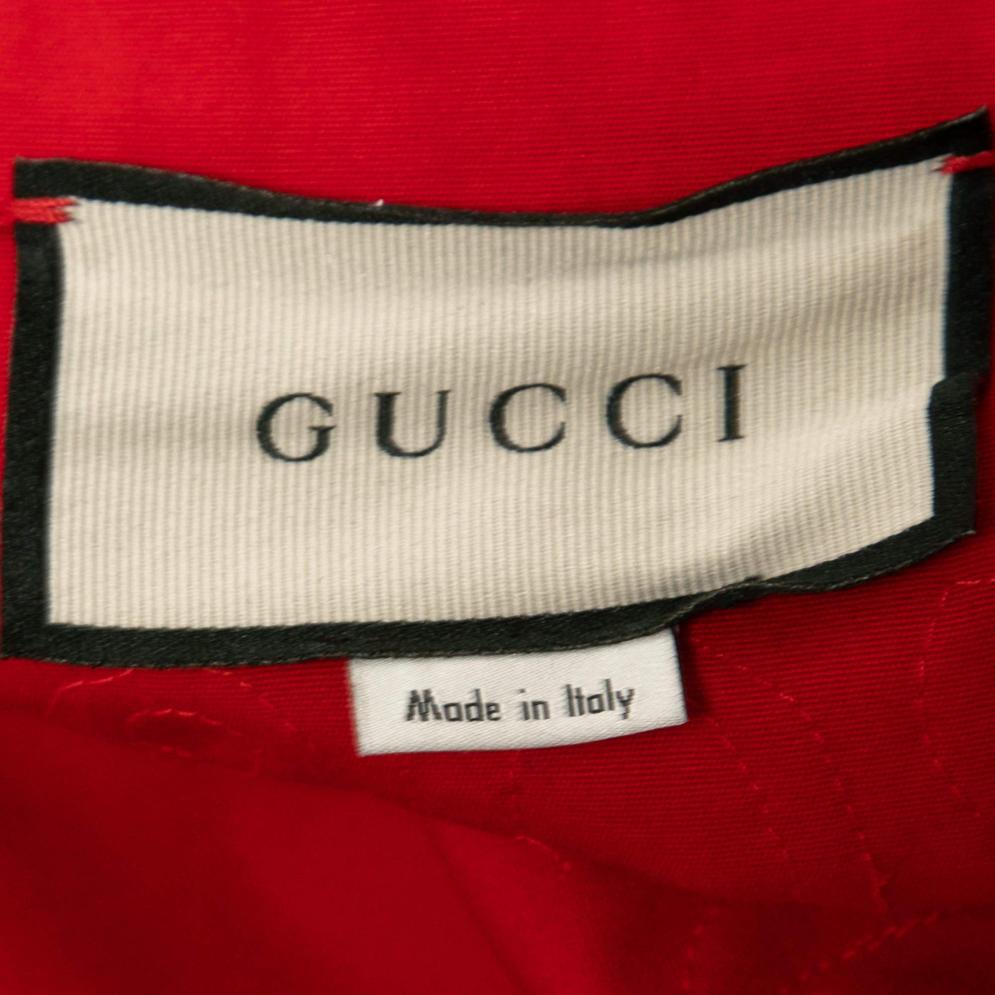 Mono Gucci rojo de algodón con detalle de rayas M en Nuevo estado para la venta en Dubai, Al Qouz 2