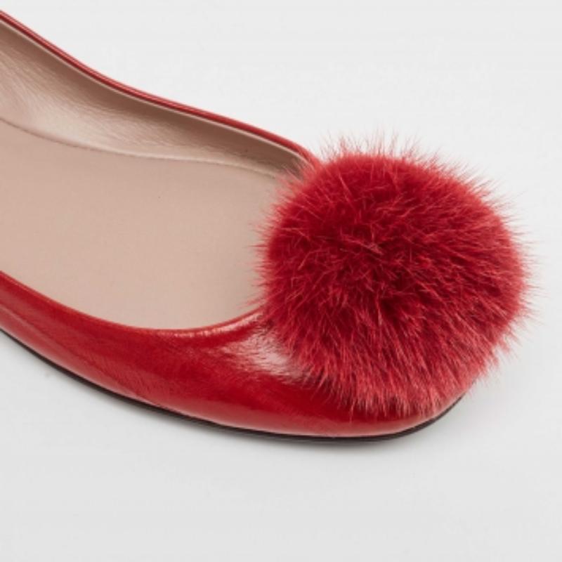 Bailarinas Gucci Rojo Anguila Pom Pom Talla 36 en venta 1