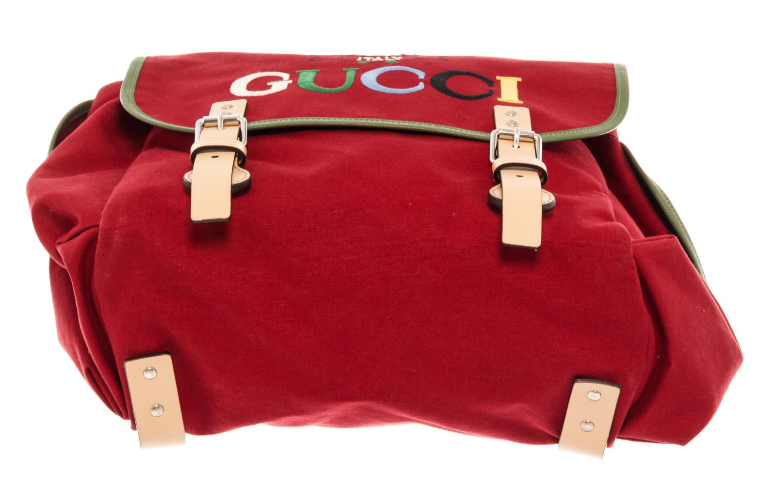 Zaino da tennis per bambini in tela ricamata Gucci Red GG in vendita 1