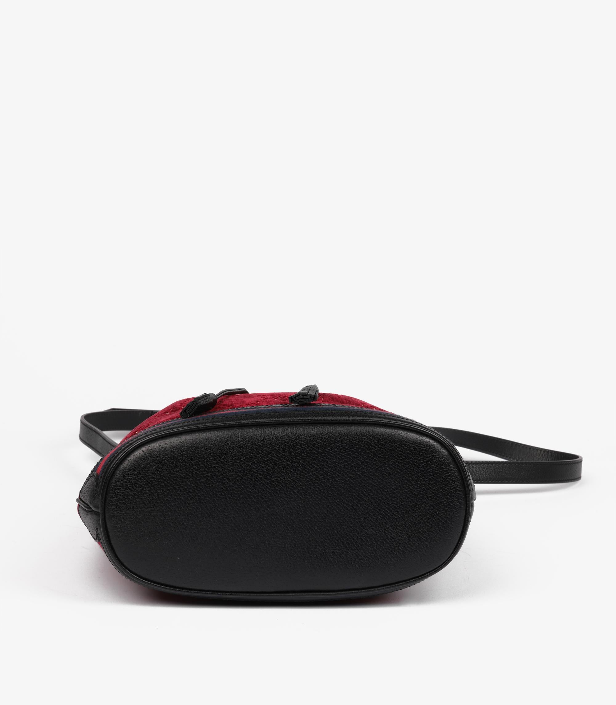 Gucci Red GG Monogram Velvet & Black Calfskin Leather Bucket Bag For Sale 2