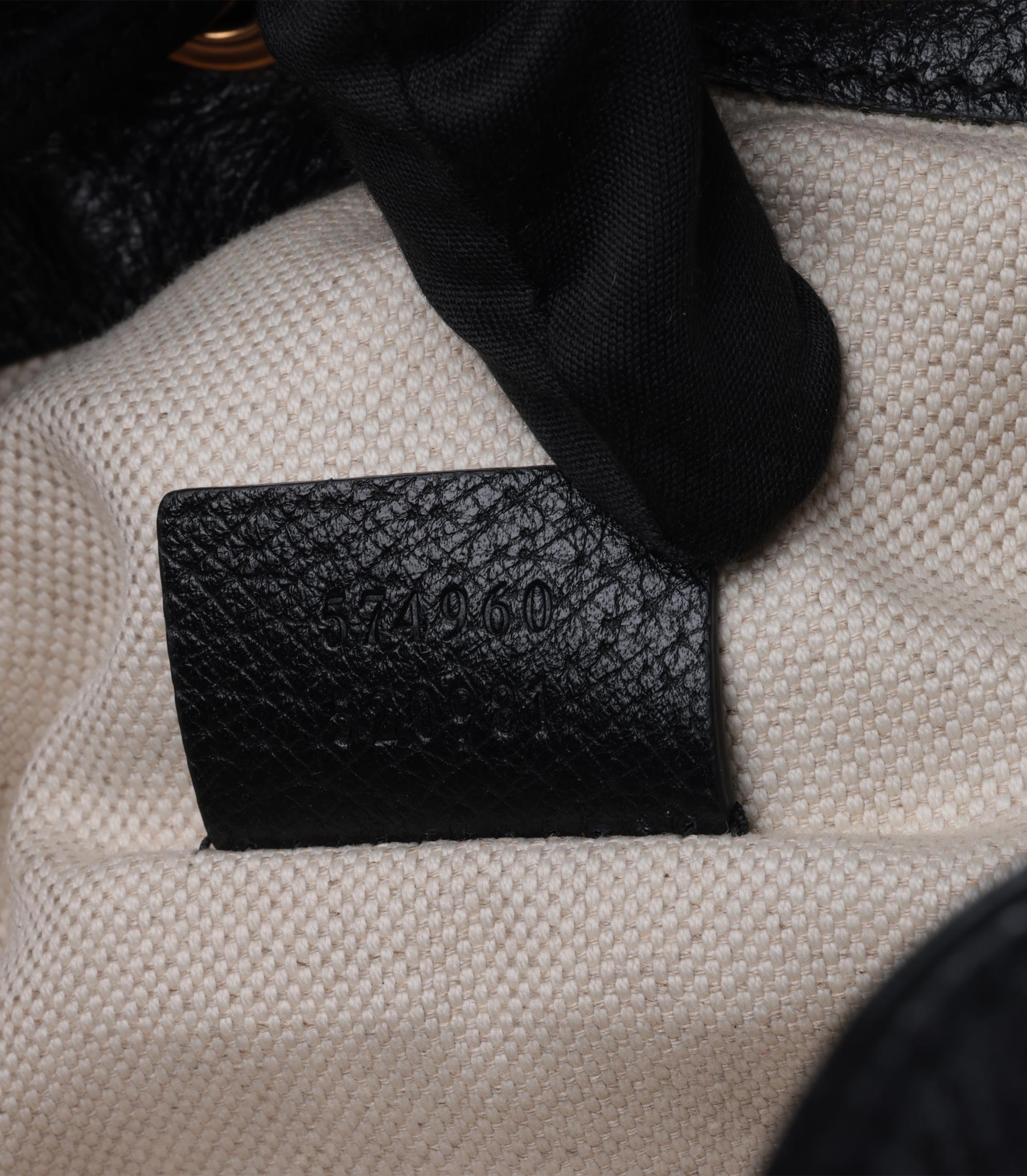 Gucci Red GG Monogram Velvet & Black Calfskin Leather Bucket Bag For Sale 4