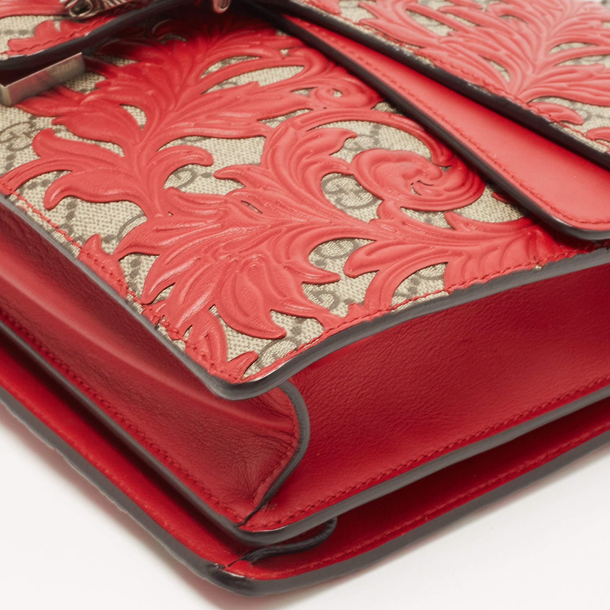 Gucci - Sac à bandoulière en toile et cuir rouge « Dionysus Arabesque » GG Supreme, taille moyenne 10