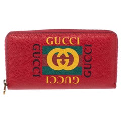 Gucci Red Grained Leather Logo Zip Around Continental Wallet