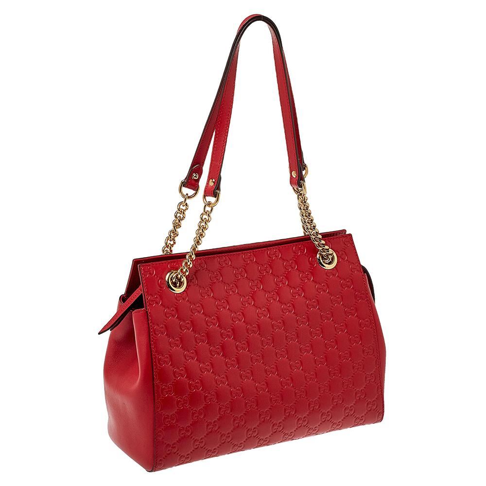red gucci shoulder bag with chain strap