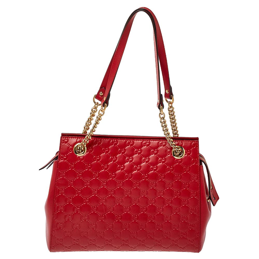 Gucci Red Guccissima Leather Chain Strap Shoulder Bag In Excellent Condition In Dubai, Al Qouz 2