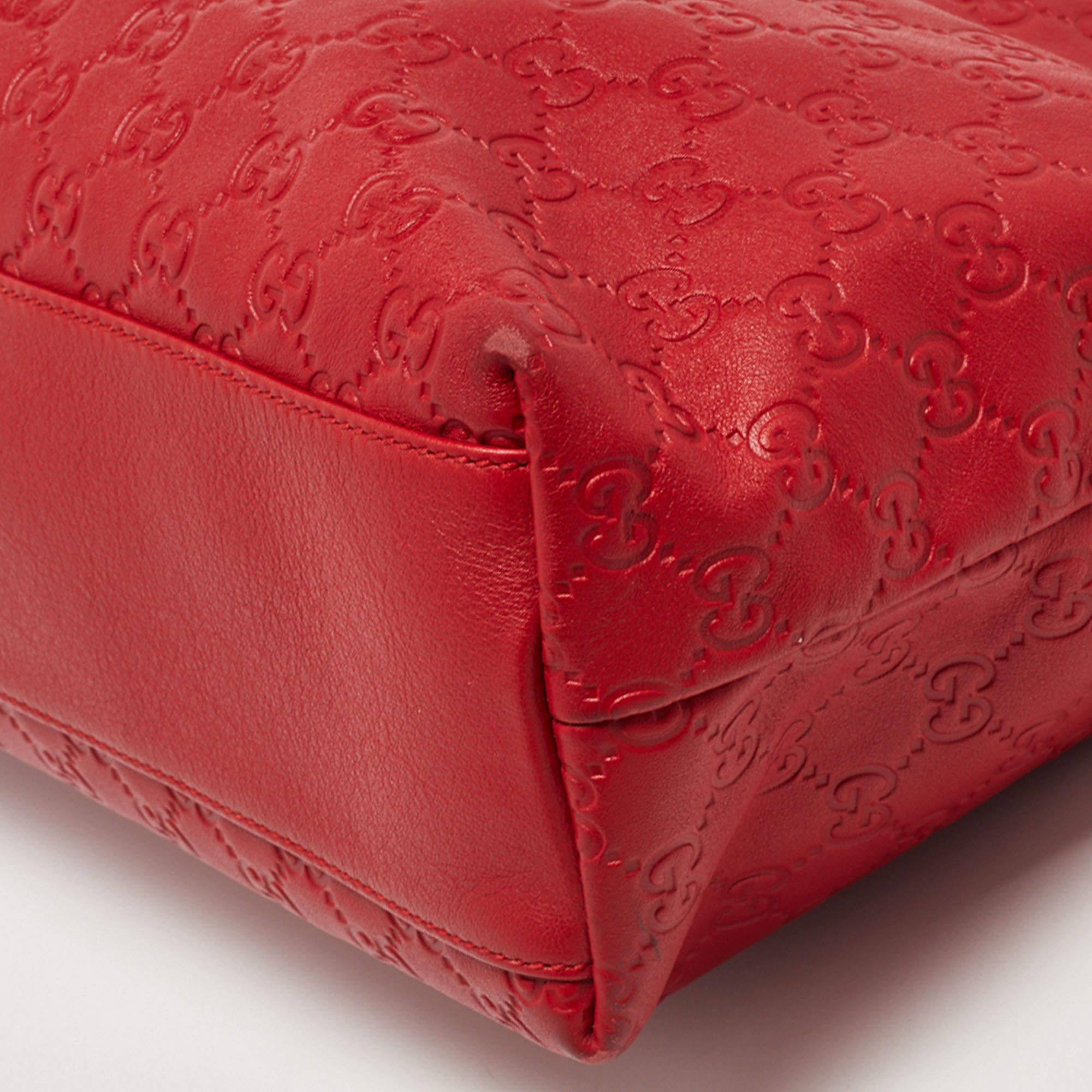 Bolso shopper con cremallera de piel Gucci Guccissima rojo 4