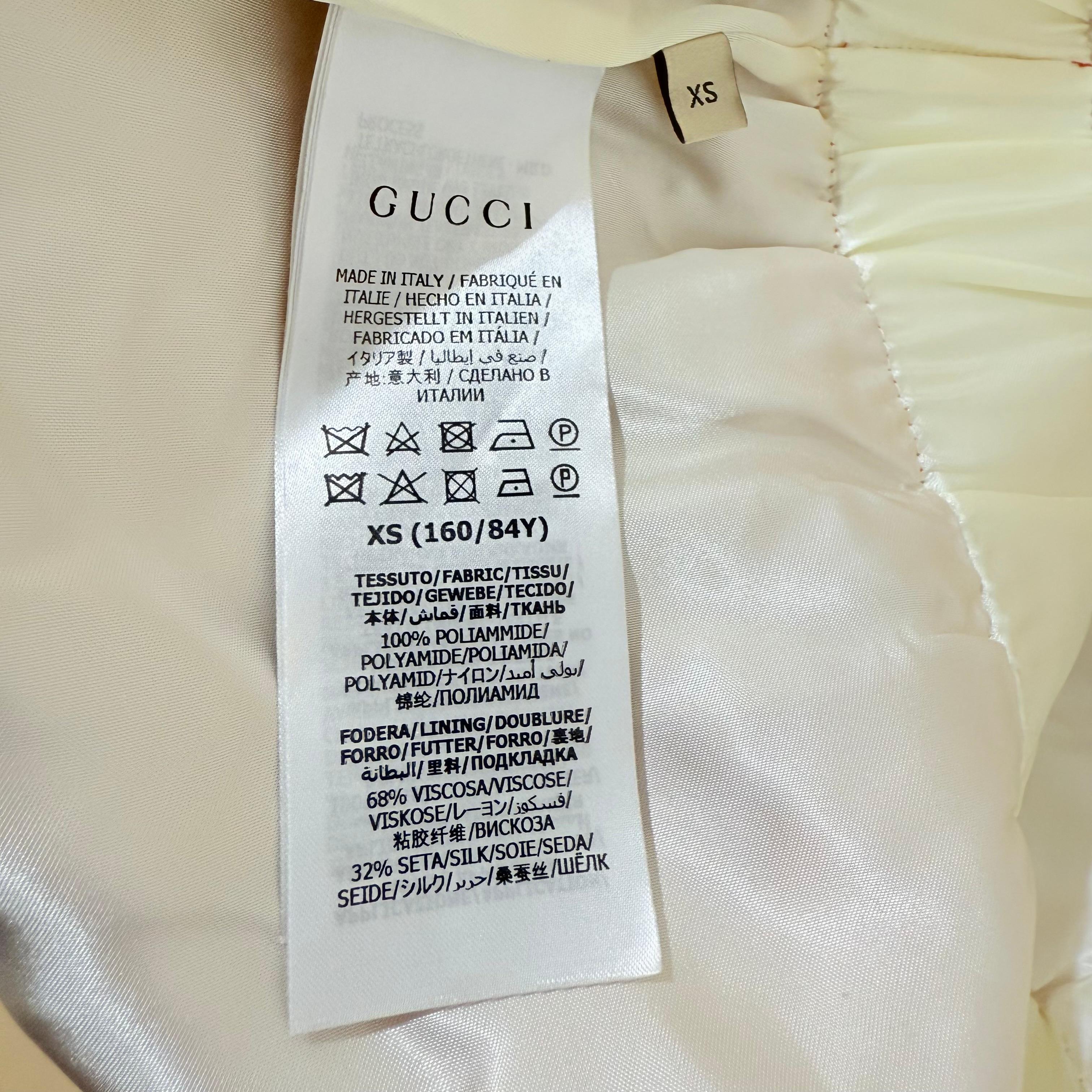 Gucci Tuta rossa con giacca e pantaloni taglia XS in vendita 5