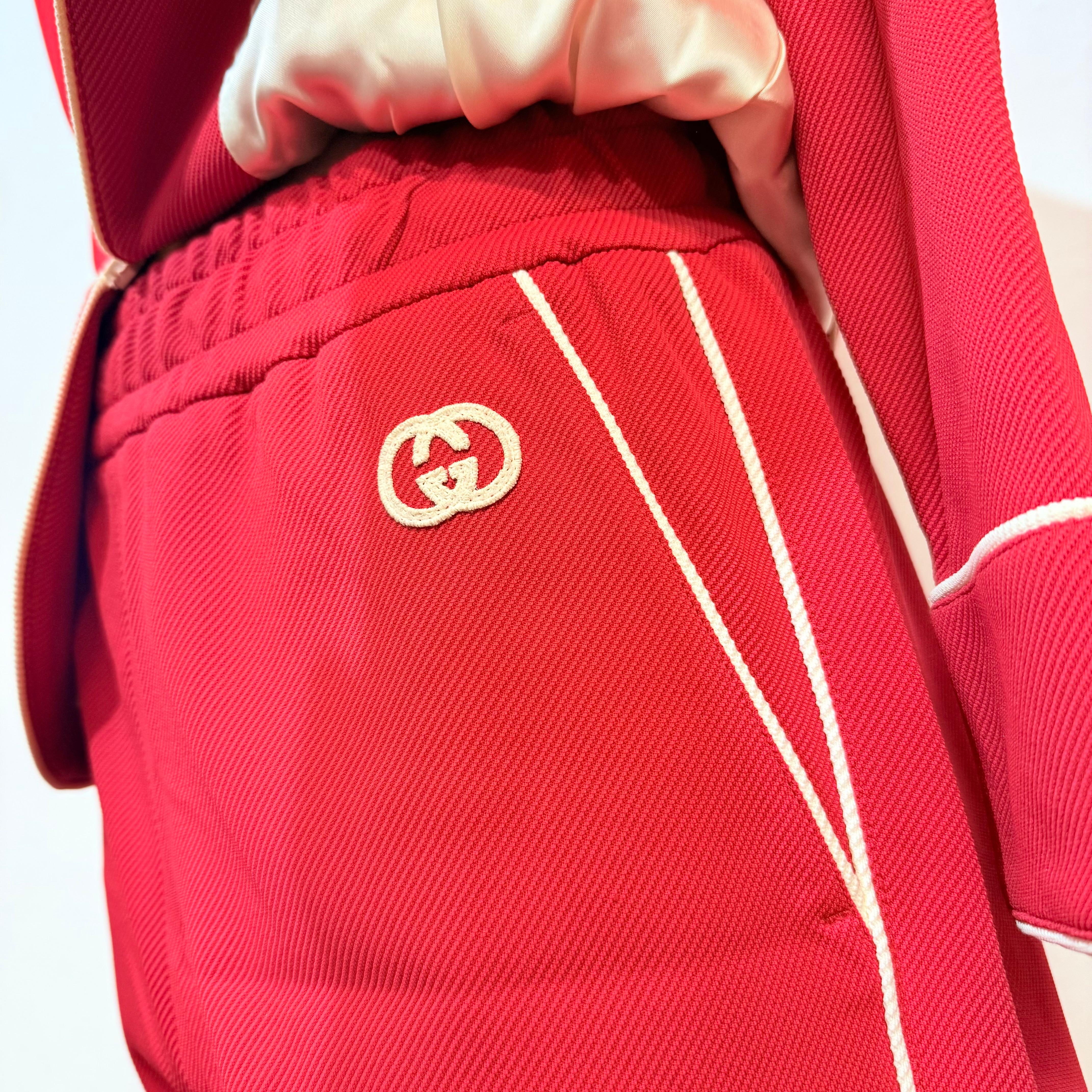 Gucci Tuta rossa con giacca e pantaloni taglia XS in vendita 3