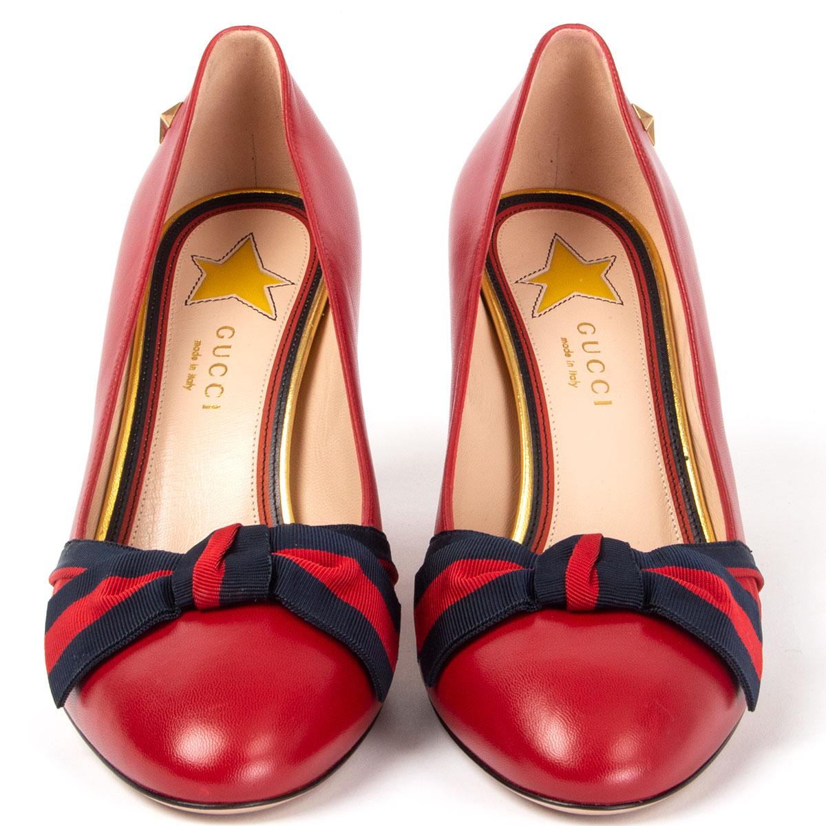 100% authentic Gucci Aline block-heel pumps in red leather featuring classic grosgrain Gucci Web bow detail. Brand new. Come with dust bag. 

Imprinted Size 39
Shoe Size 39
Inside Sole 26cm (10.1in)
Width 8cm (3.1in)
Heel 8cm (3.1in)

All our