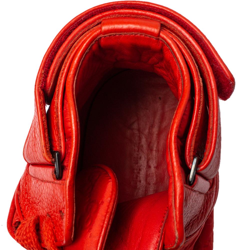 Gucci Red Leather and Nylon Guccissima High Top Sneakers Size 43 In Fair Condition In Dubai, Al Qouz 2