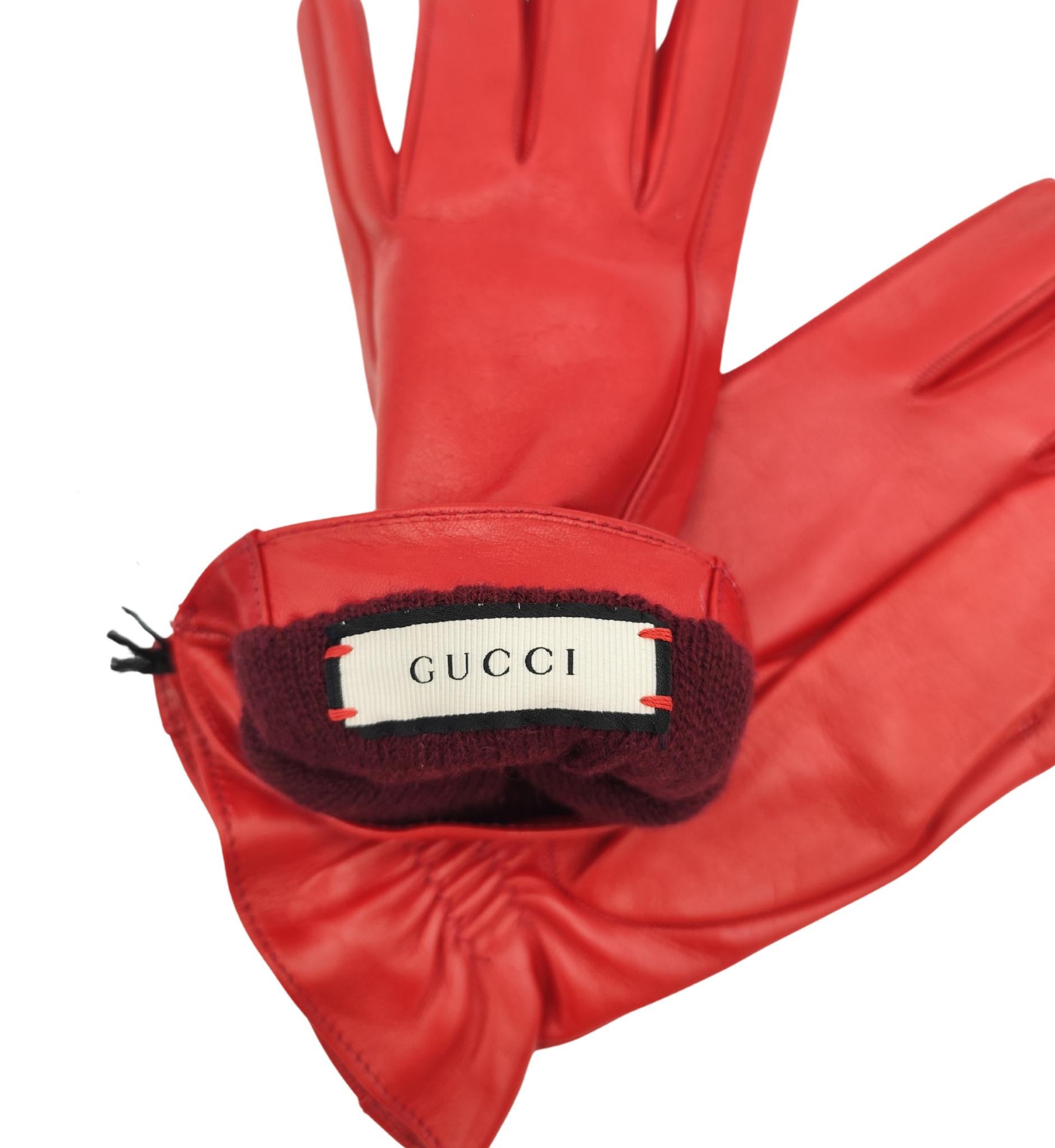Gucci red leather buckles gloves For Sale 2