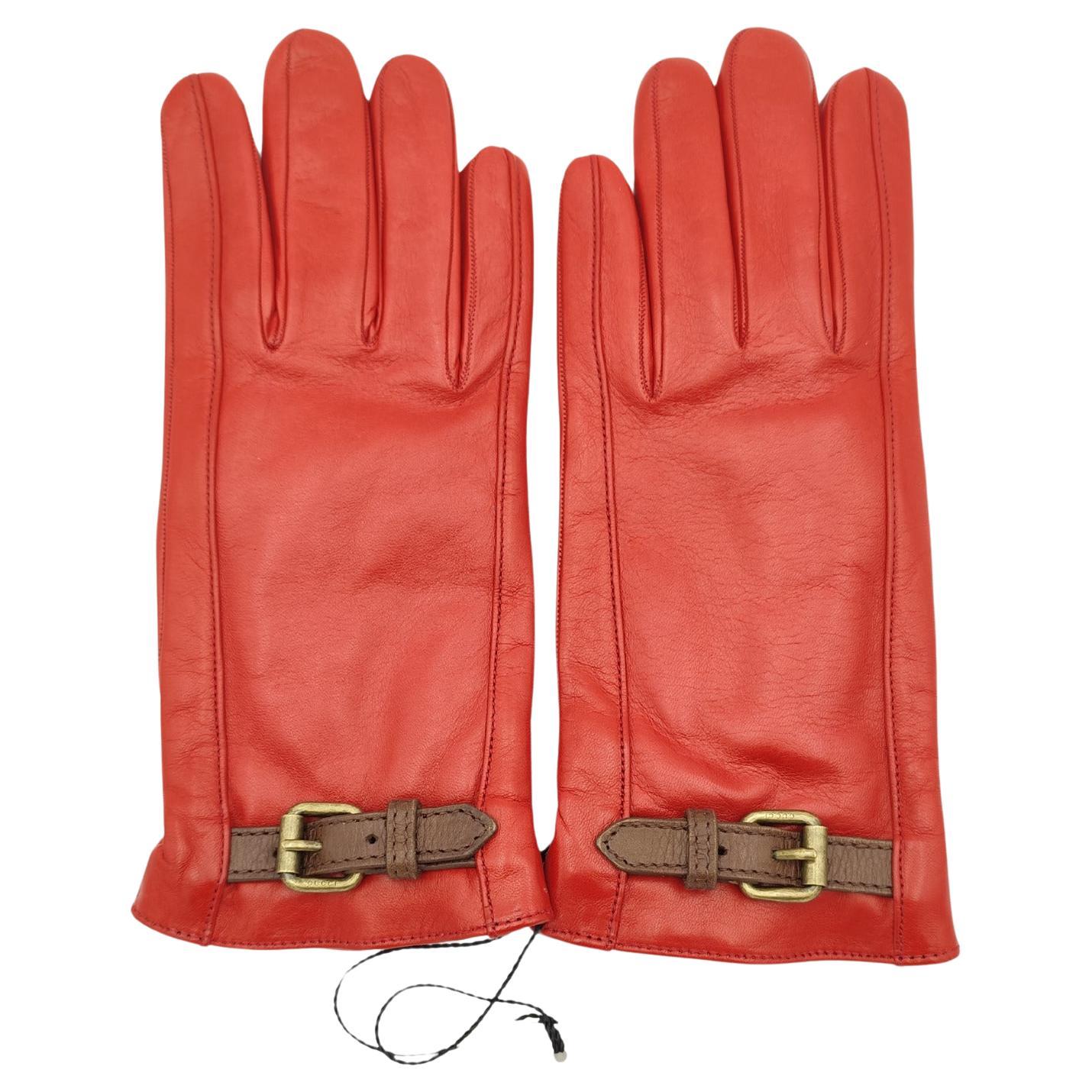 Gucci red leather buckles gloves