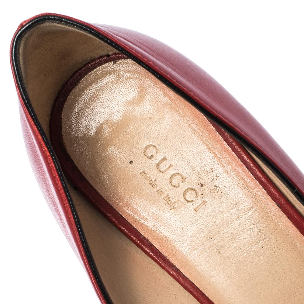 Gucci Red Leather Fringe Marmont GG Loafer Pumps Size 39 In Fair Condition In Dubai, Al Qouz 2