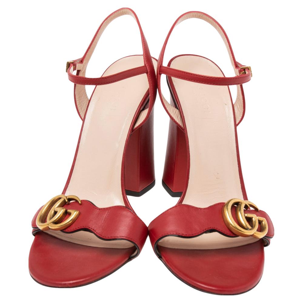 Gucci Red Leather GG Marmont Ankle Strap Block Heel Sandals Size 38.5 In Good Condition In Dubai, Al Qouz 2