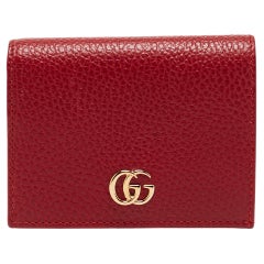 Gucci GG Marmont Kartenetui aus rotem Leder mit Klappe