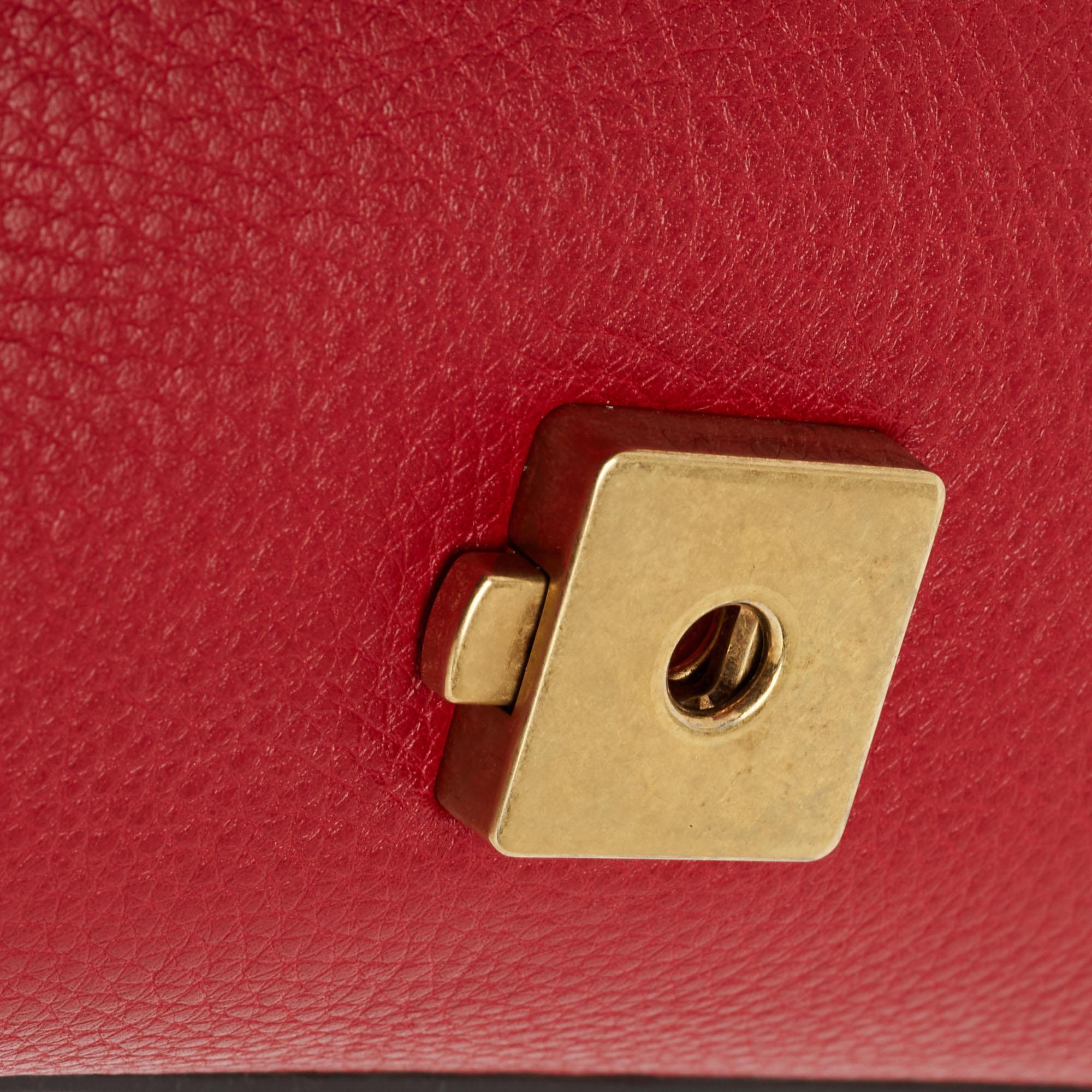Gucci Red Leather GG Marmont Shoulder Bag In Excellent Condition In Dubai, Al Qouz 2