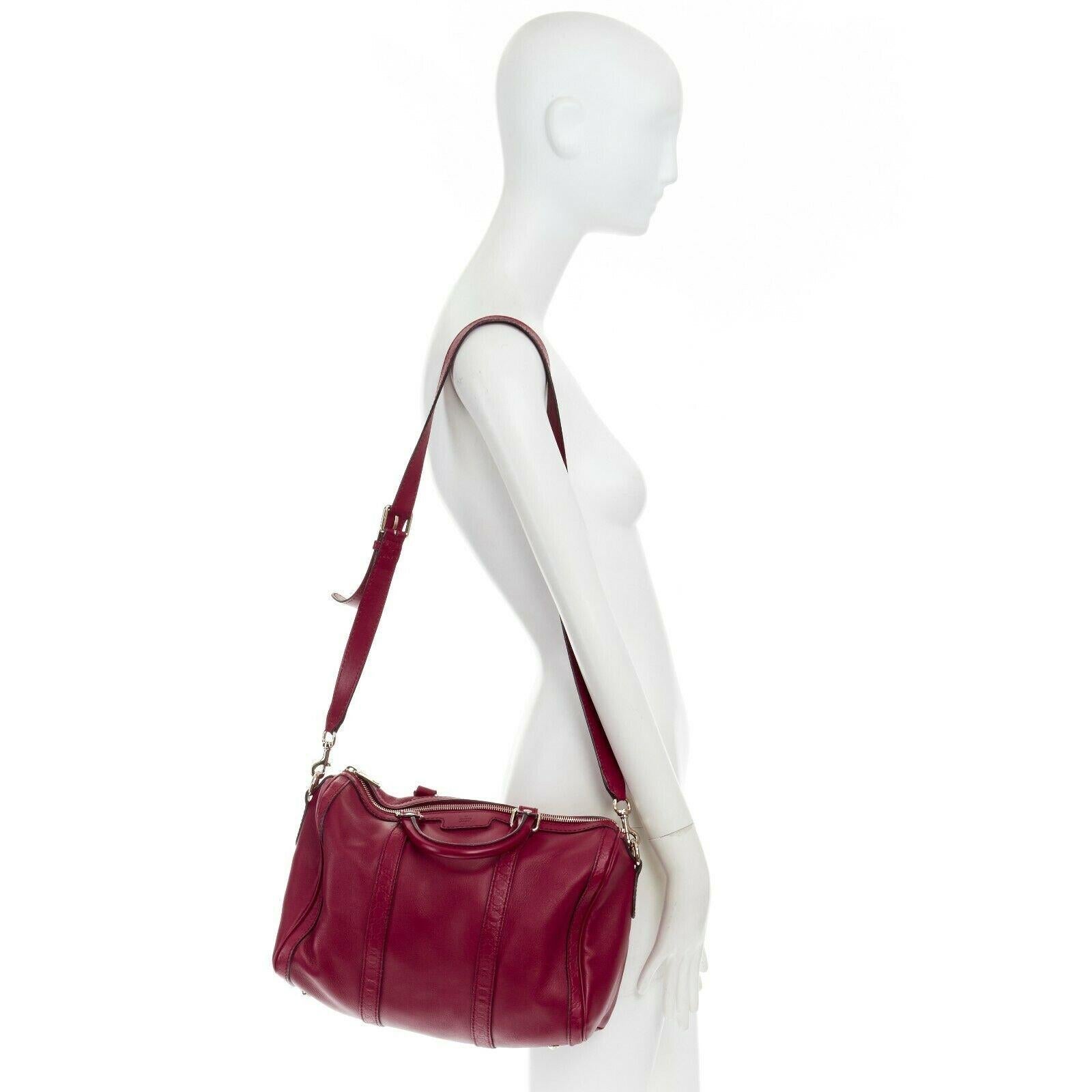 GUCCI red leather GG Microguccissima trimmed dual handle Boston shoulder bag 
Reference: TGAS/A02826 
Brand: Gucci 
Model: 247205 525040 
Material: Leather 
Color: Red 
Pattern: Solid 
Closure: Zip 
Extra Detail: Boston bag. Cranberry red leather