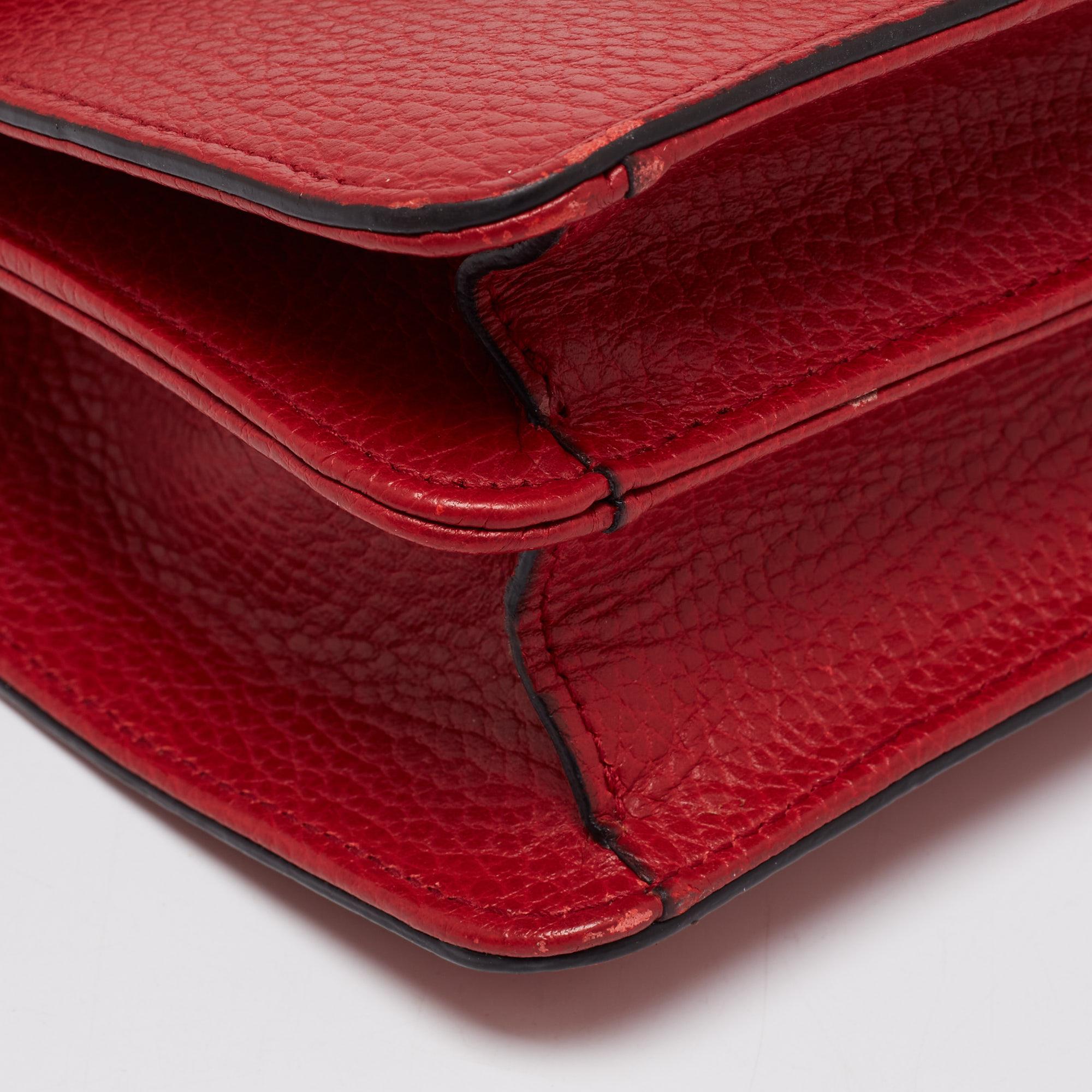 Gucci Red Leather Interlocking G Chain Shoulder Bag 3