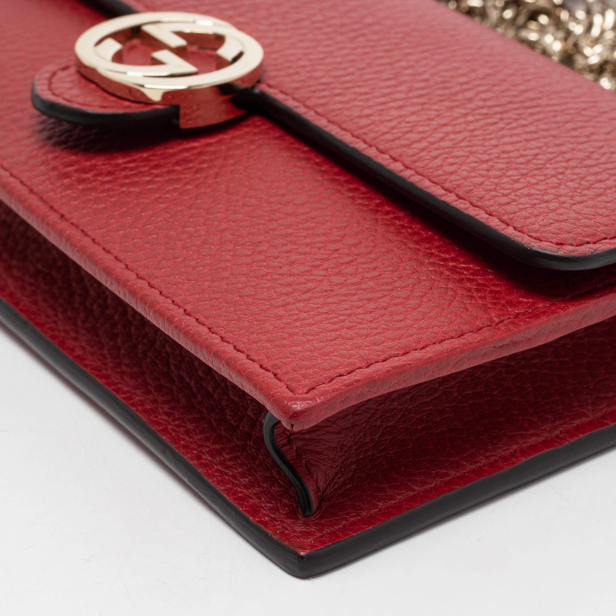 Gucci Red Leather Interlocking G Flap Chain Clutch 4