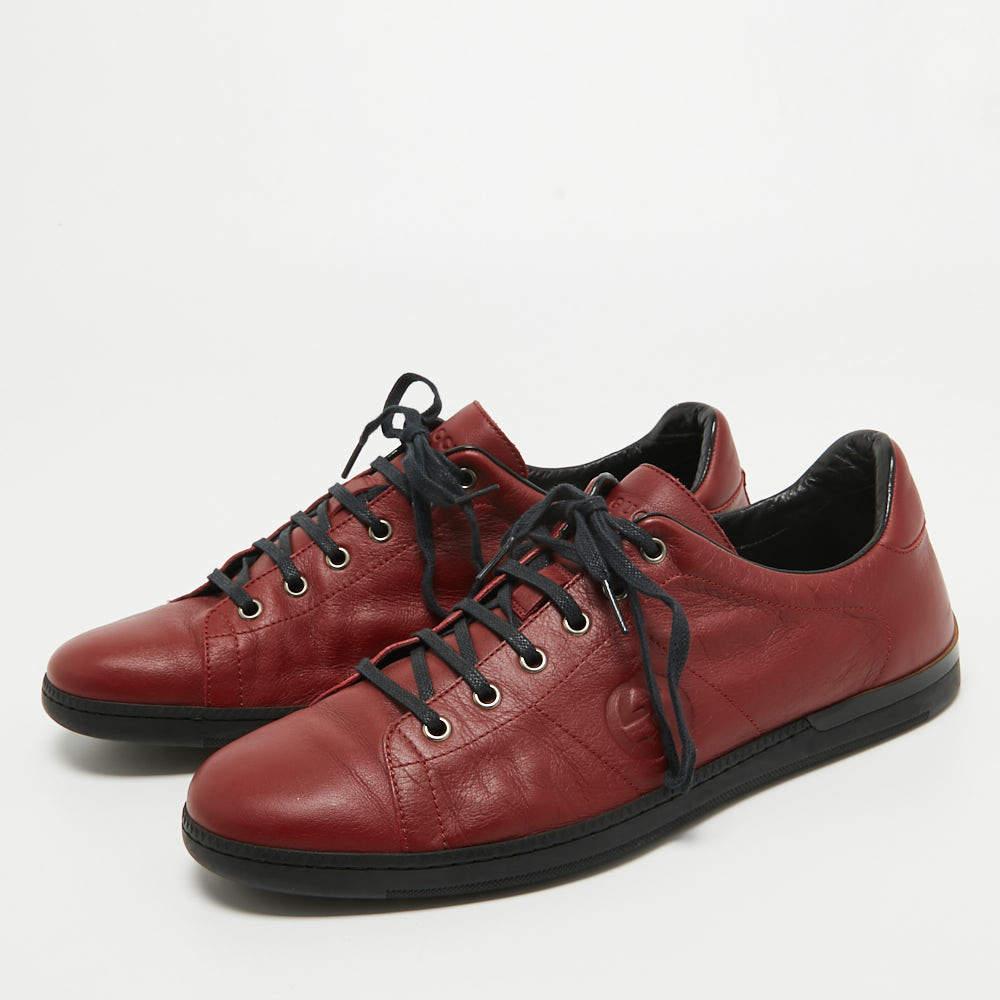 Gucci Red Leather Interlocking Low Top Sneakers Size 44 For Sale 4