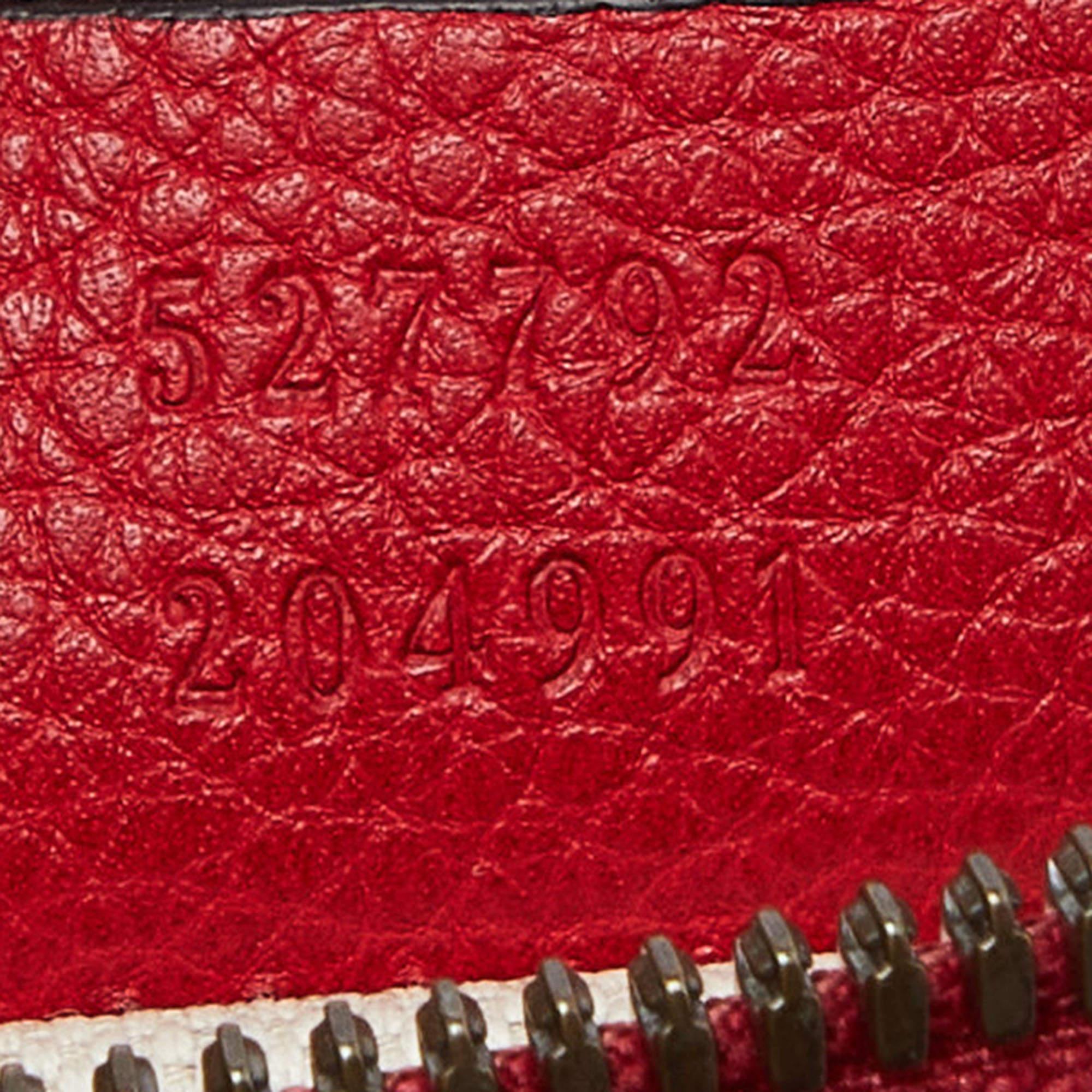 Gucci Web-Gürteltasche aus rotem Leder mit Logo im Angebot 7