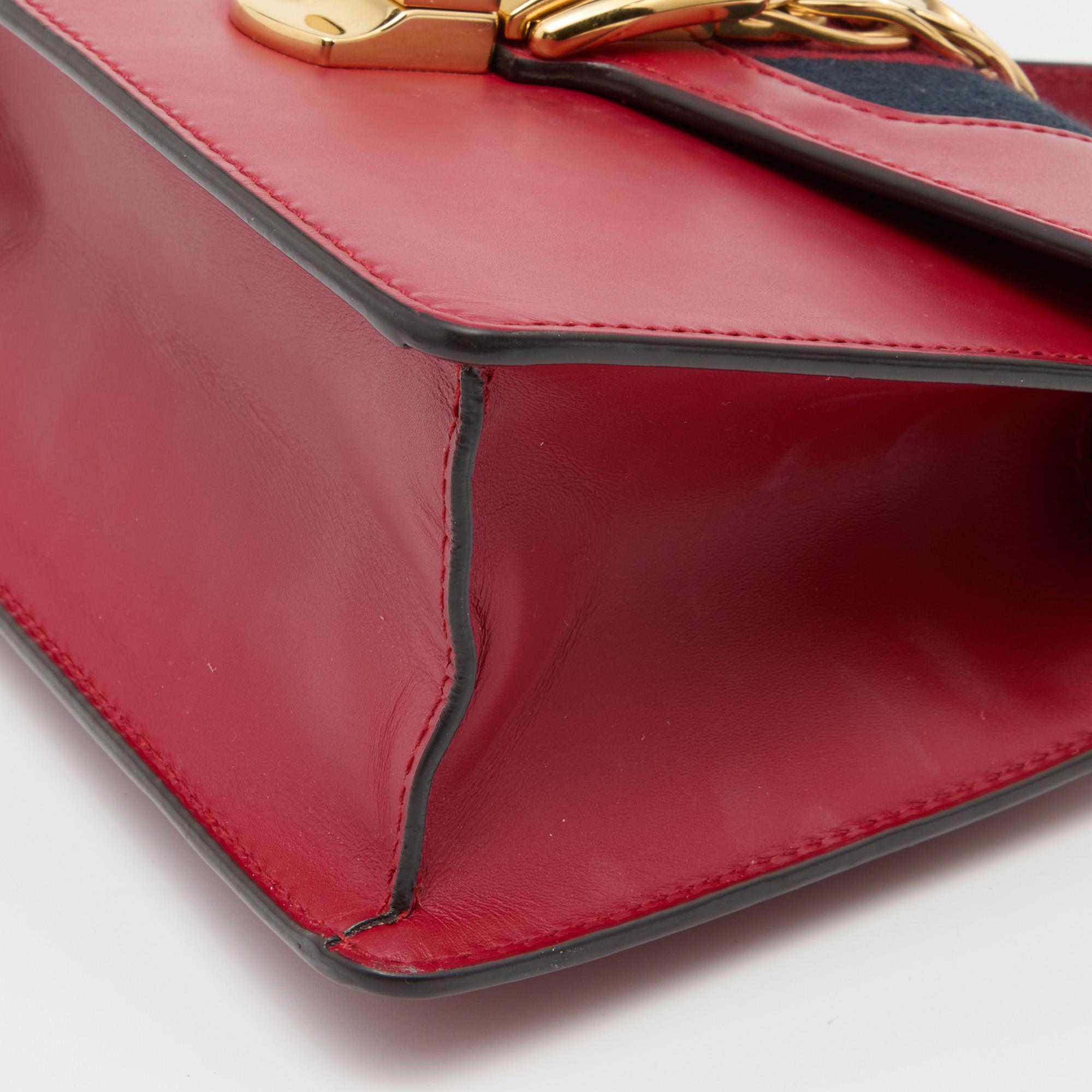 Gucci Red Leather Mini Web Sylvie Top Handle Bag In Good Condition In Dubai, Al Qouz 2