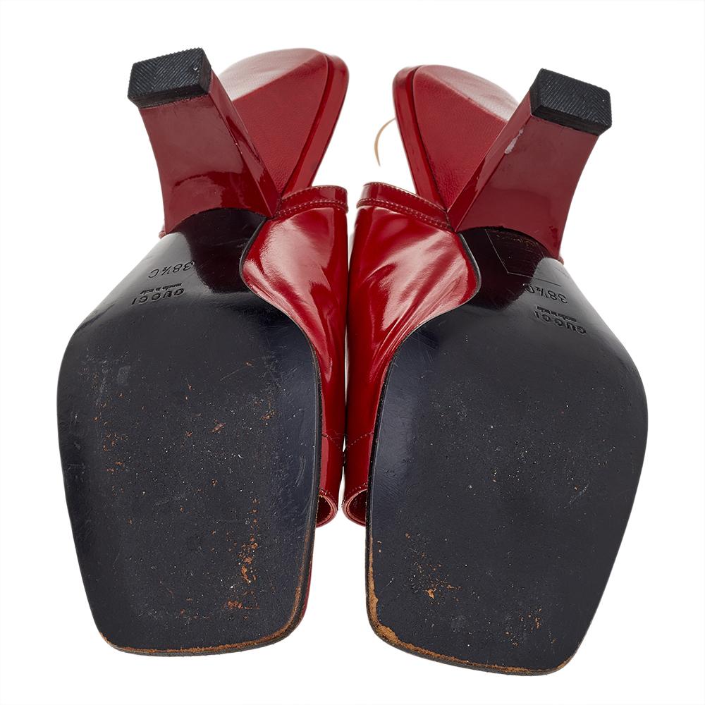 Gucci Red Leather Open Toe Slingback Sandals Size 38.5 In Good Condition In Dubai, Al Qouz 2