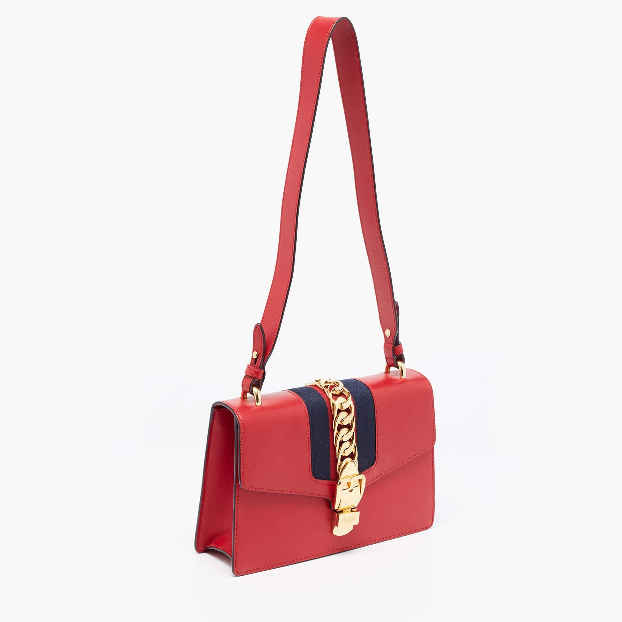 Gucci Red Leather Small Sylvie Web Shoulder Bag In Good Condition In Dubai, Al Qouz 2