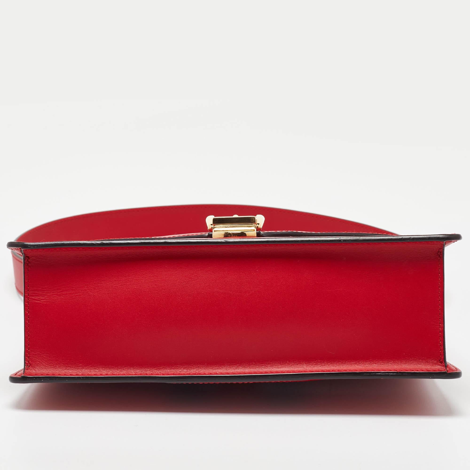 Gucci Red Leather Small Web Sylvie Shoulder Bag For Sale 3