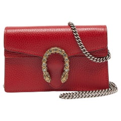 Gucci Super Mini Dionysus Kette-Tasche aus rotem Leder