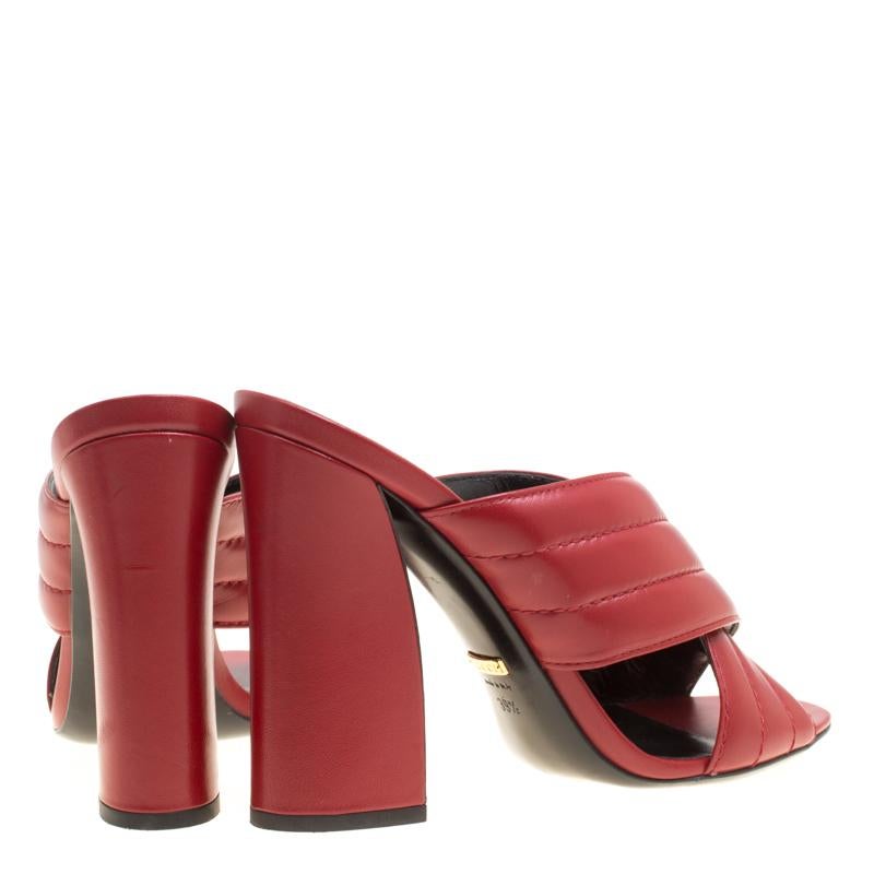 Gucci Red Leather Sylvia Crossover Mules Size 39.5 In Good Condition In Dubai, Al Qouz 2