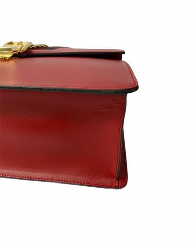Gucci Red Leather Sylvie Shoulder Bag In Excellent Condition In Torre Del Greco, IT