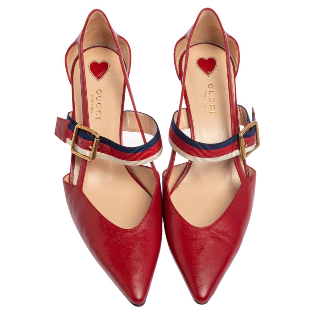 These pointed-toe pumps from Gucci have come straight from a shoe lover's dream. Crafted from red leather, detailed with web straps, and balanced on 6 cm bamboo heels, the pumps are lovely and gorgeous!


