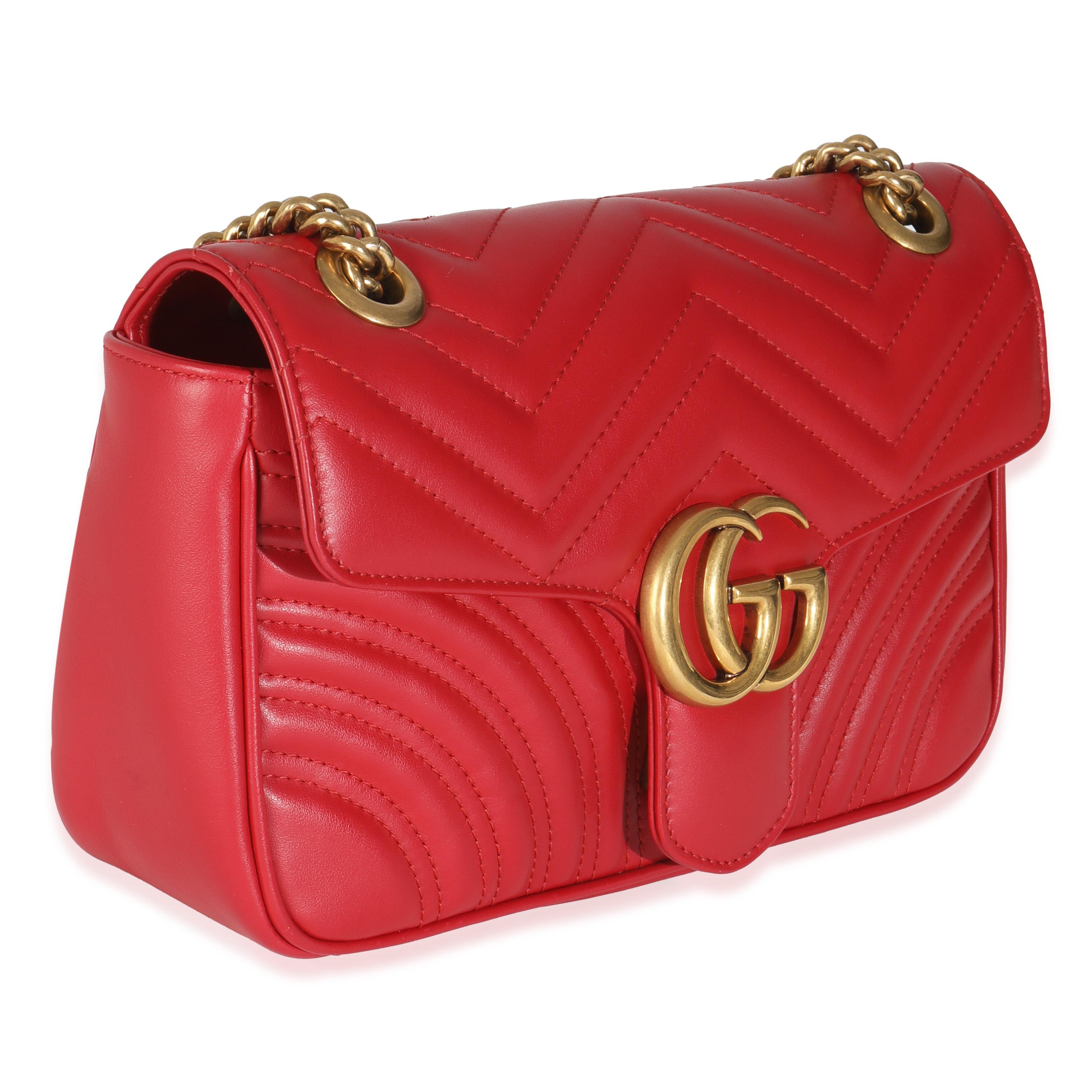 Gucci Red Matelasse Calfskin Small GG Marmont Flap Bag In Excellent Condition In New York, NY