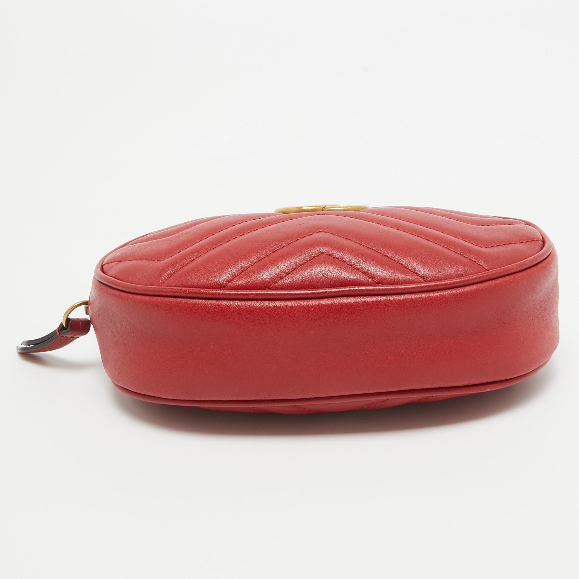 Gucci Red Matelasse Leather GG Marmont Belt Bag 2