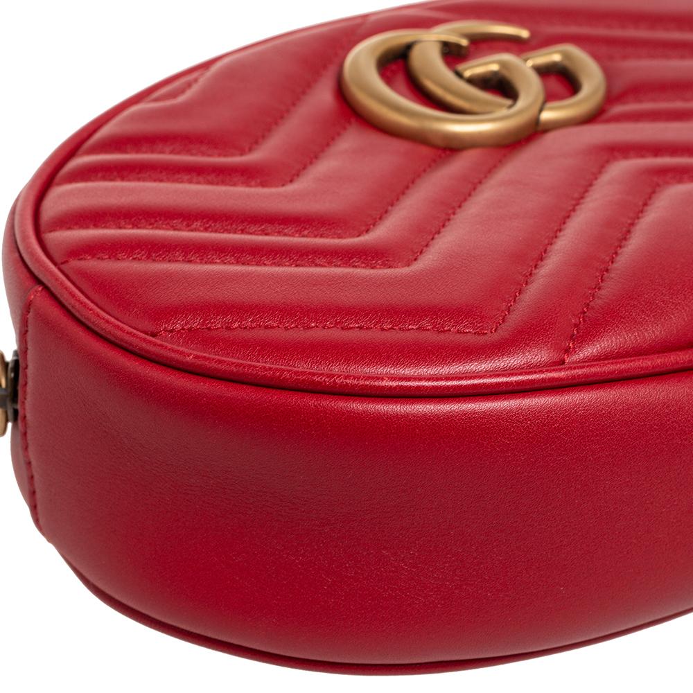 Gucci Rote Gürteltasche aus Matelassé-Leder GG Marmont bei 1stDibs