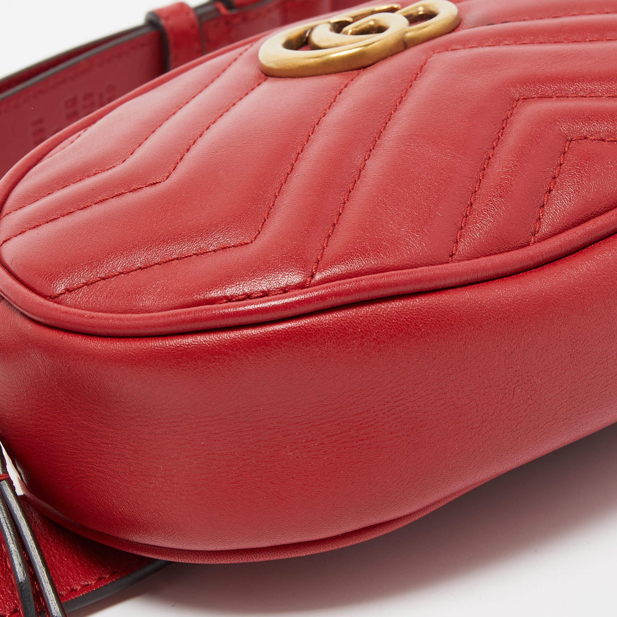 Gucci Red Matelassé Leather GG Marmont Belt Bag For Sale 3