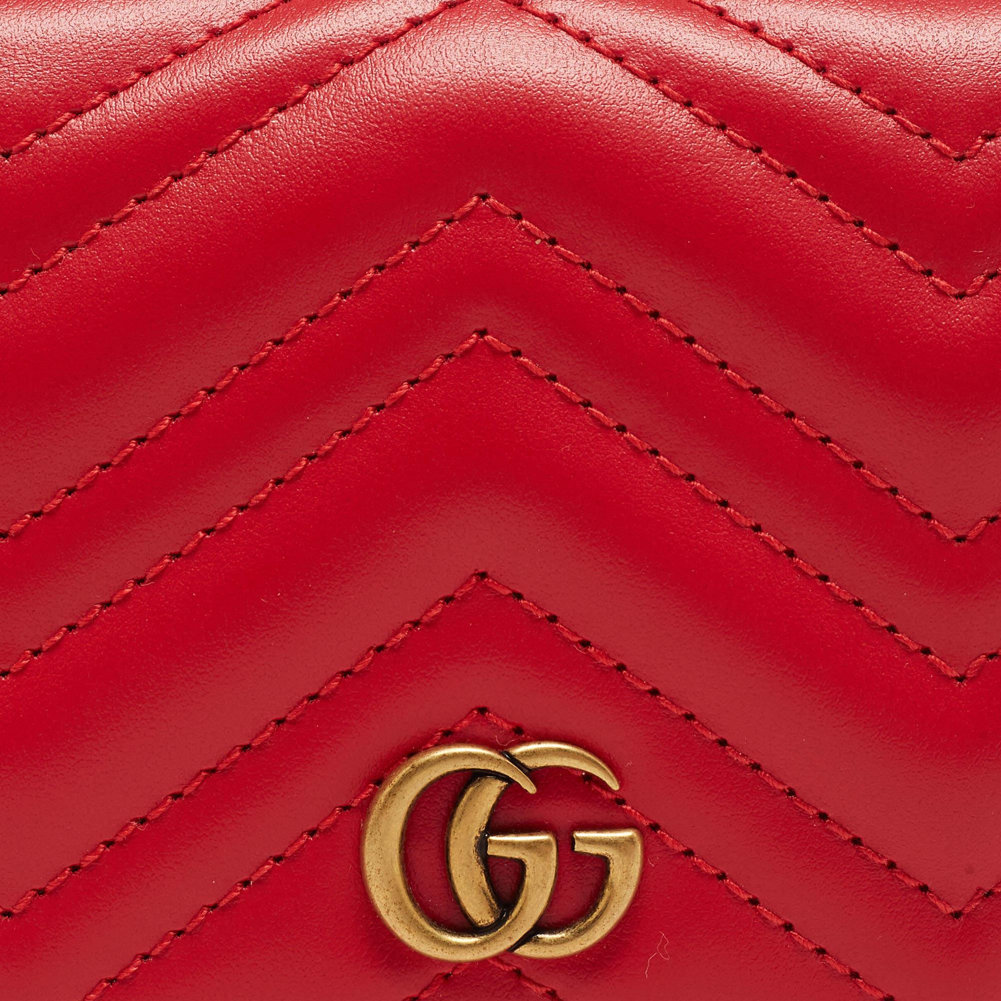 Gucci Red Matelassé Leather GG Marmont Flap Card Case 2