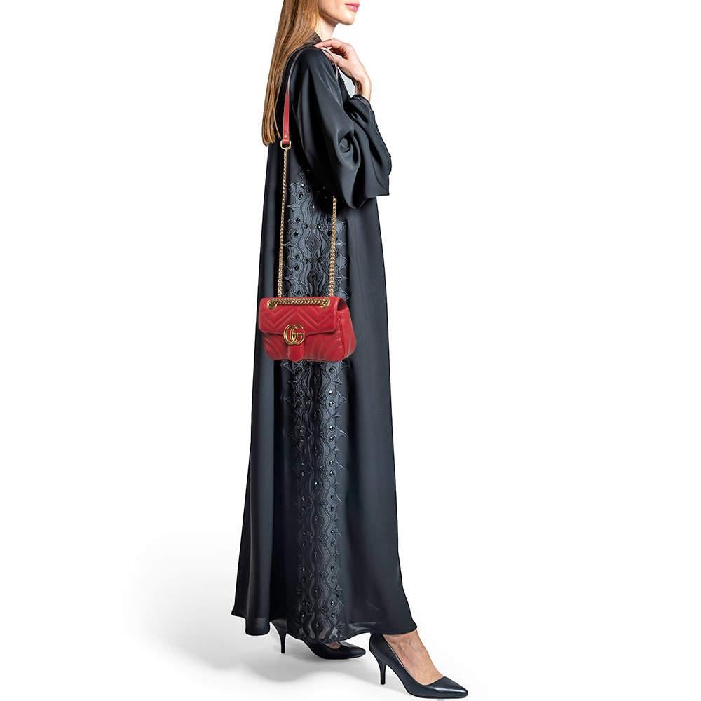 Gucci Red Matelassé Leather Mini GG Marmont Shoulder Bag In Good Condition For Sale In Dubai, Al Qouz 2