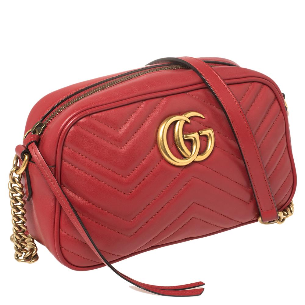 Gucci Red Matelassé Leather Small GG Marmont Shoulder Bag In Good Condition In Dubai, Al Qouz 2